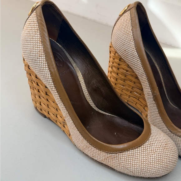 Tory Burch Brown and Cream Woven Wedges - Picture 4 of 15